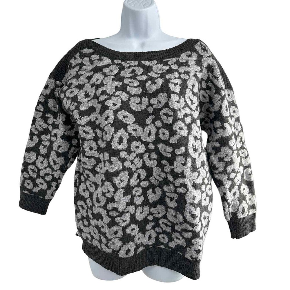 August Silk Sweater Grey Leopard Print Boat Neck Medium Classic‎ Chic Retro NWT